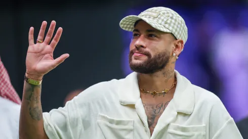 Neymar segue lesionado no futebol saudita.
