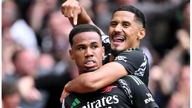 Gabriel Magalhães e William Saliba, do Arsenal (Photo by Justin Setterfield/Getty Images)