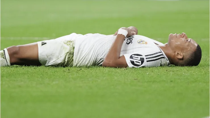 Carlo Ancelotti, técnico do Real Madrid, fez uma atualização sobre Kylian Mbappé após a vitória da equipe contra o Deportivo Alavés. (Foto: IMAGO / NurPhoto)