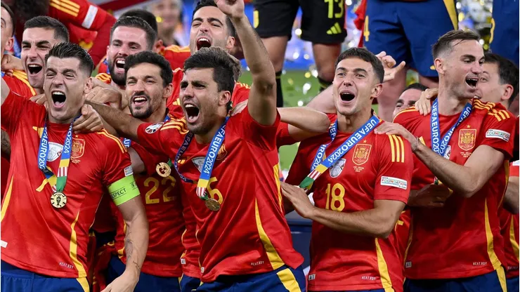 O Manchester City e a seleção da Espanha enfrentam grandes desafios sem Rodri Hernández, que ficará afastado por meses devido a uma lesão no joelho. (Foto: IMAGO / Ulmer/Teamfoto)