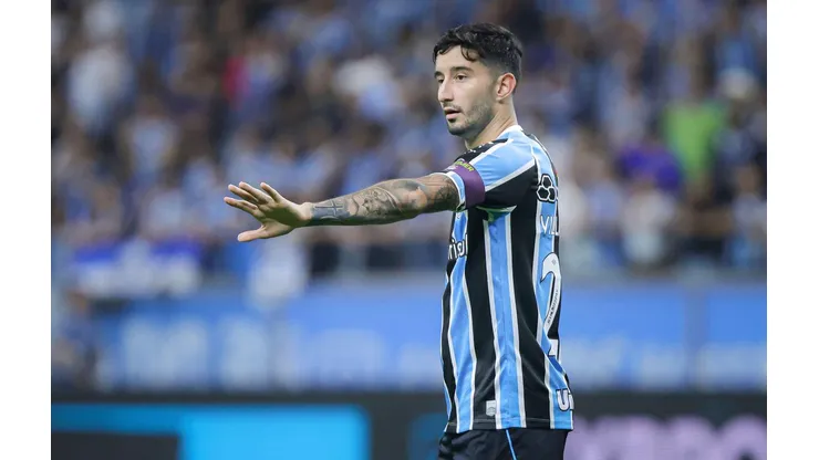 Villasanti em ação durante o confronto entre Grêmio e Flamengo, no dia 22 de setembro de 2024, pelo Brasileirão. (Associated Press / Alamy Stock Photo)