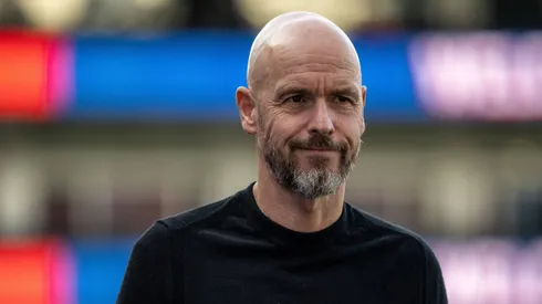 Erik Ten Hag, técnico do Manchester United, pode ganhar reforço. (Foto: Sebastian Frej/Imago)
