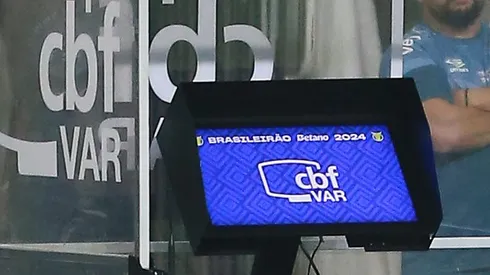 Espião Estatístico faz ranking dos mais favorecidos pelo VAR