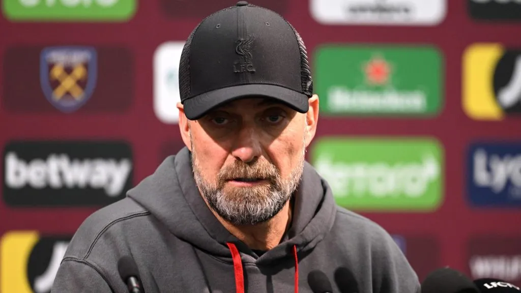 Klopp em ação pelo Liverpool. 