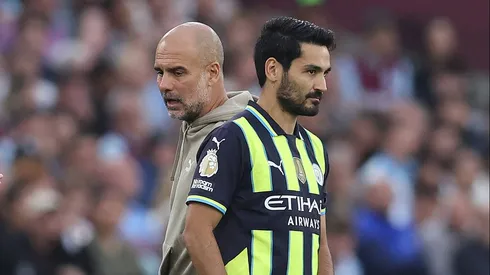 Guardiola e Gündogan, técnico e meio-campista do Manchester City. (Foto: Paul Terry/Imago/Sportimage)