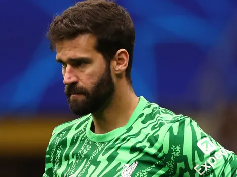 Liverpool confirma problema de Alisson, que vira dúvida
