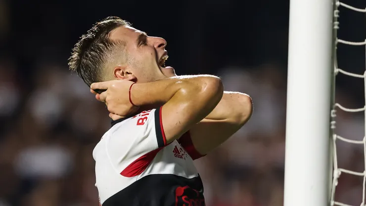 Giuliano Galoppo em partida pelo São Paulo