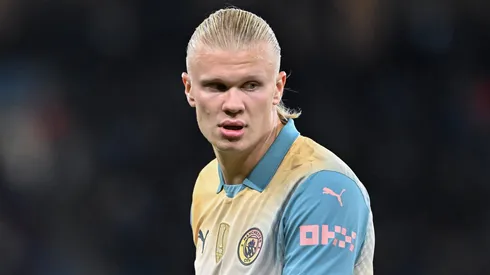 Haaland com a cmaisa do City.