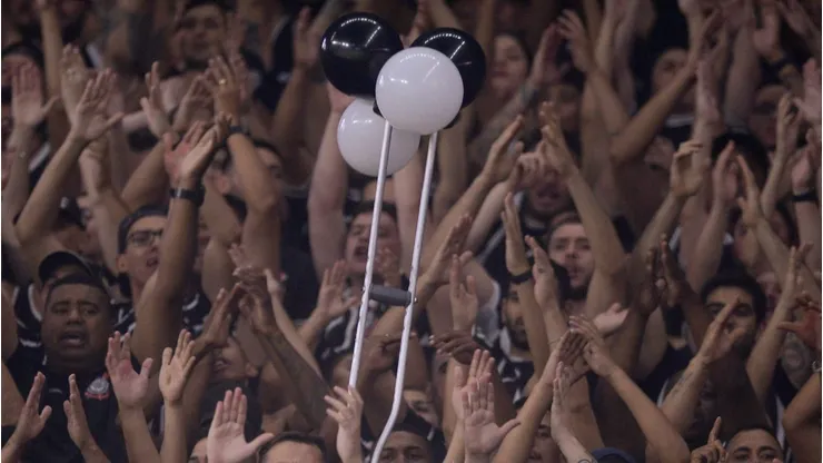 Corinthians gera alta audiência no SBT com jogo decisivo da Copa Sul-Americana, surpreendendo espectadores. (Foto: Alan Morici/AGIF)