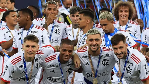 Arrascaeta, Viña e Varela, convocados pela seleção uruguaia, são poupados no Brasileirão para focar na final. (Foto: Buda Mendes/Getty Images)