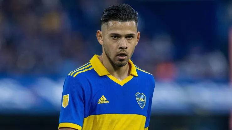 Óscar Romero com a camisa do Boca Juniors.
