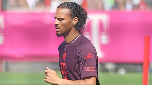 Leroy Sané com a camisa do Bayern de Munique.