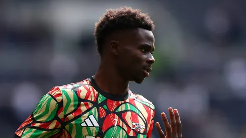 Arsenal vence o dérbi de Londres contra o Tottenham e Saka provoca rivais.