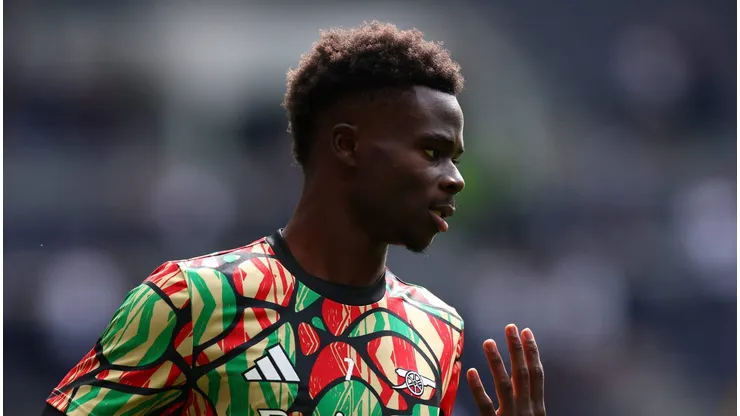 Arsenal vence o dérbi de Londres contra o Tottenham e Saka provoca rivais.