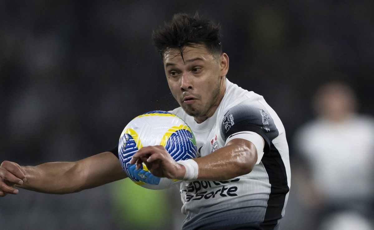 Treinador do Corinthians define hierarquia dos pênaltis e critica Romero
