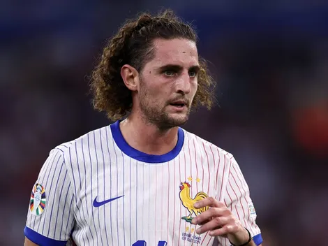 Manchester United desiste de Adrien Rabiot