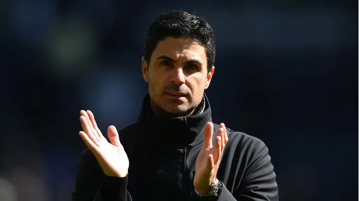 Arsenal lidera disputa com mais seis clubes para contratar ex-Manchester United.