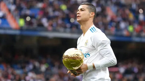 Cristiano Ronaldo com a Bola de Ouro