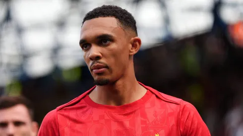 Alexander-Arnold pelo Liverpool.