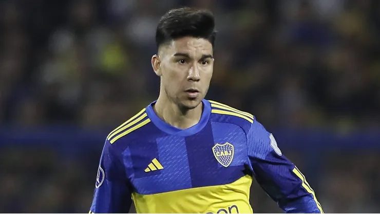 Pol Fernández com a camisa do Boca Juniors.