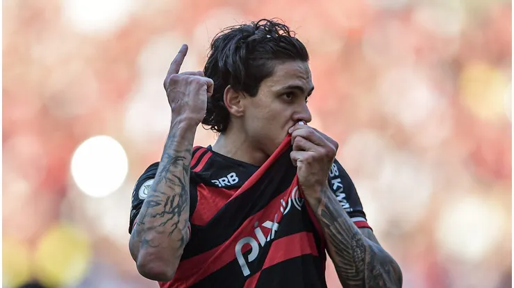 Atacante do Flamengo e da Seleção Brasileira, Pedro tem data confirmada para a cirurgia.