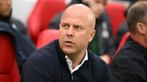 Arne Slot quer jogador e já sabe o valor (Photo by Michael Regan/Getty Images)