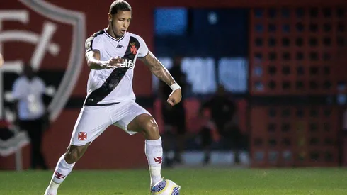 David em ação durante o confronto entre Vitória e Vasco pelo Brasileirão, no dia 01 de setembro de 2024. (Sipa US / Alamy Stock Photo)