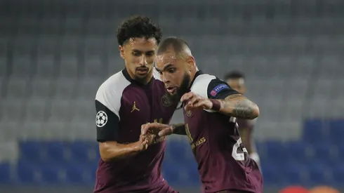 Marquinhos e Kurzawa lado a lado no PSG. Foto: Burak Kara/Getty Images