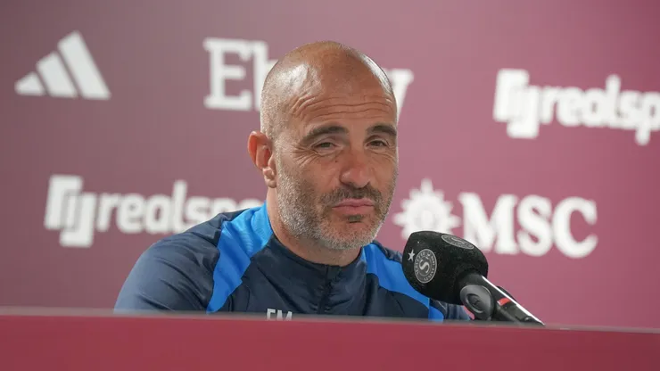 Enzo Maresca treinador do Chelsea em entrevista coletiva