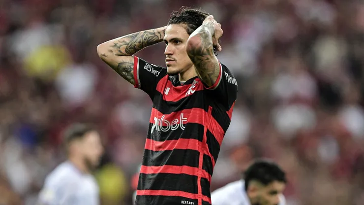 Pedro, centroavante do Flamengo. Foto: Thiago Ribeiro/AGIF