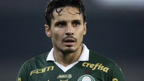 Clube do Brasileirão prepara investida para fechar com Raphael Veiga, do Palmeiras. Foto: Jorge Rodrigues/AGIF