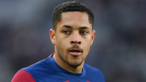 Gigante do Brasileirão surpreende e pode tirar Vitor Roque do Real Betis (Photo by David Ramos/Getty Images)