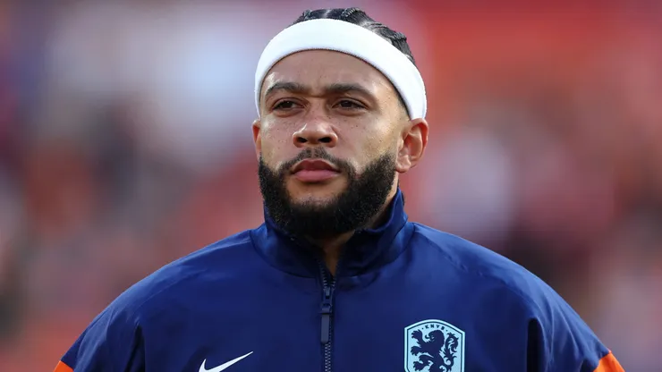 Memphis Depay acerta com o Corinthians até o final de 2026 (Photo by Dean Mouhtaropoulos/Getty Images)