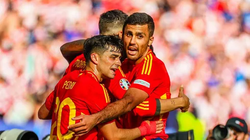 Craque espanhol pode recusar o Real Madrid para ter salário astronômico no Manchester City. (Foto: Imago)