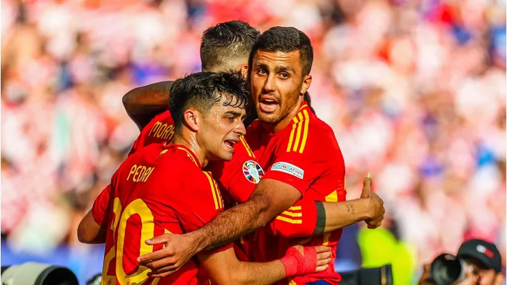 Craque espanhol pode recusar o Real Madrid para ter salário astronômico no Manchester City. (Foto: Imago)