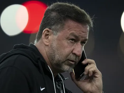 Corinthians não para em Memphis Depay e Augusto Melo negocia chegada de ex-Benfica