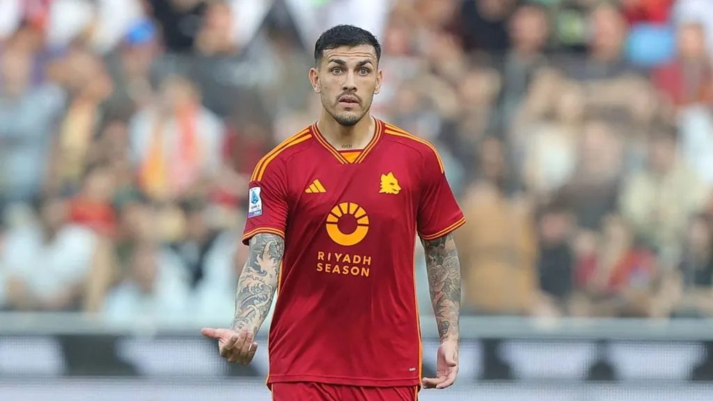 Leandro Paredes da Roma em ação durante a partida da Serie A entre Udinese e Roma no Dacia Arena em Udine. (Foto: Gabriele Maltinti/Getty Images)