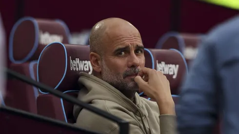 Pep Guardiola libera saída de atacante do Manchester City de última hora.