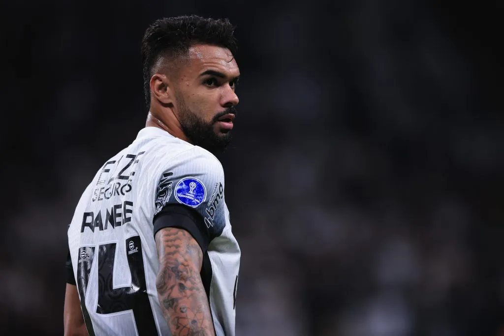 Raniele em campo pelo Corinthians (Ettore Chiereguini/AGIF)