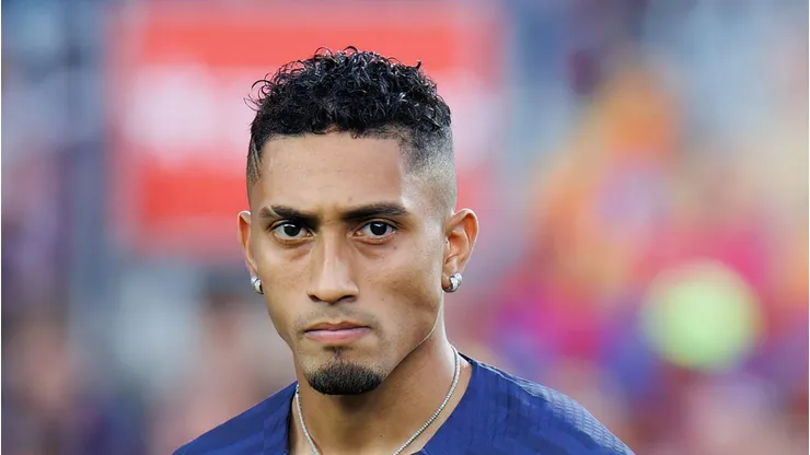 Raphinha faz hat-trick impressionante