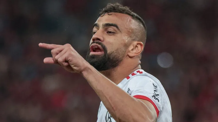 Fabrício Bruno, zagueiro do Flamengo, detona arbitragem contra o Corinthians. Foto: Robson Mafra/AGIF
