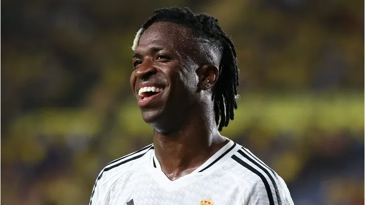 Real Madrid prepara oferta de R$ 93 milhões para fechar com amigo de Vinicius Júnior.