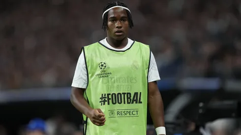 Endrick entre os reservas do Real Madrid.