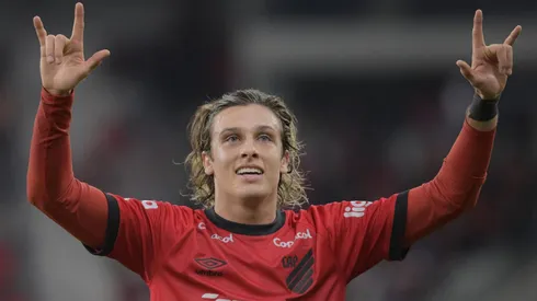 Clube do Brasileirão quer dar chapéu no Boca Juniors e anunciar Canobbio, do Athletico-PR. (Foto: Imago)