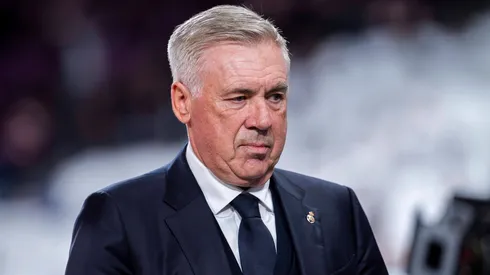 Carlo Ancelotti em partida do Real Madrid contra o Barcelona
