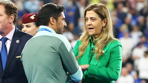 Abel Ferreira e Leila Pereira conversam durante Mundial de Clubes.
