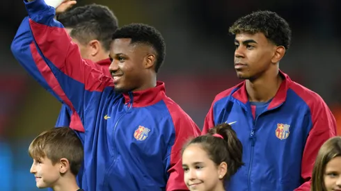 Barcelona decide negociar atacante em 2025.