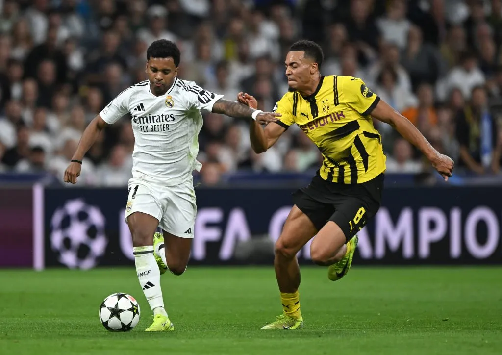 Rodrygo com a camisa do Real Madrid. (Photo by Denis Doyle/Getty Images)