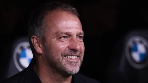 Hansi Flick quer reforçar o Barcelona em 2025.