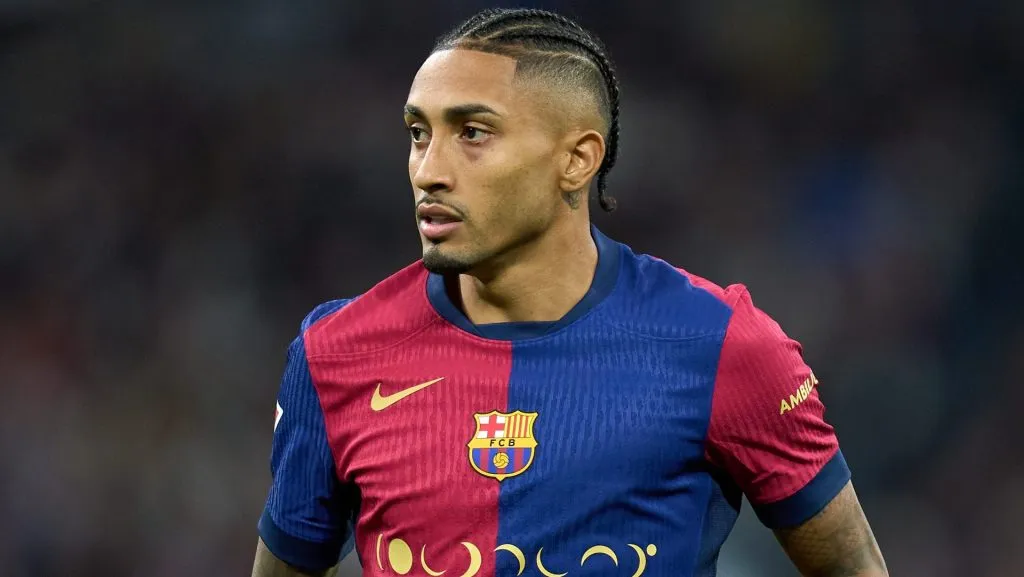 Raphinha em campo pelo Bacelona (Photo by Angel Martinez/Getty Images)